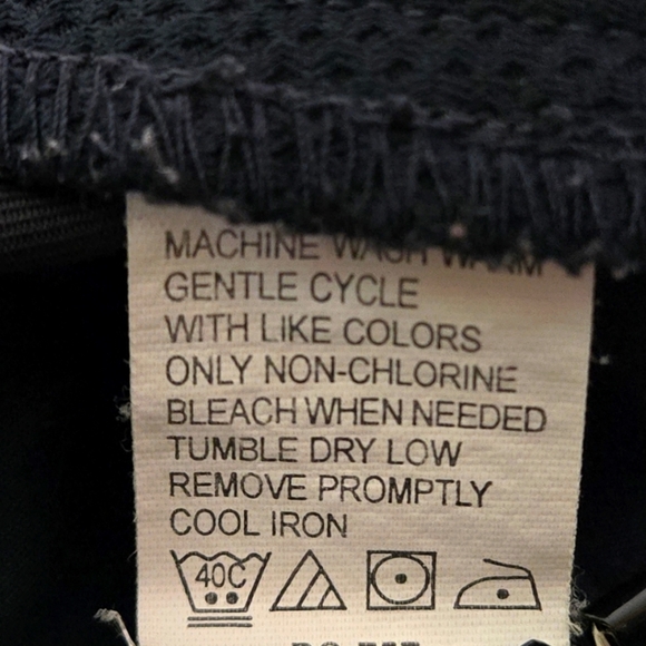 IZOD Mens size 36W Pleated Front Shorts Black Rolled Side Seams Zip Button - Picture 12 of 16